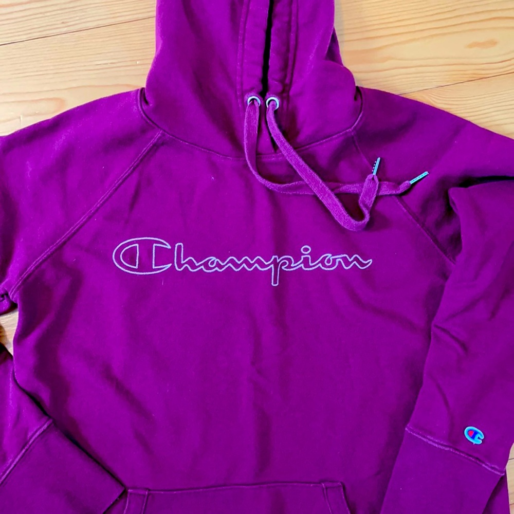 Ladies Champion. hoodie size medium EUC
